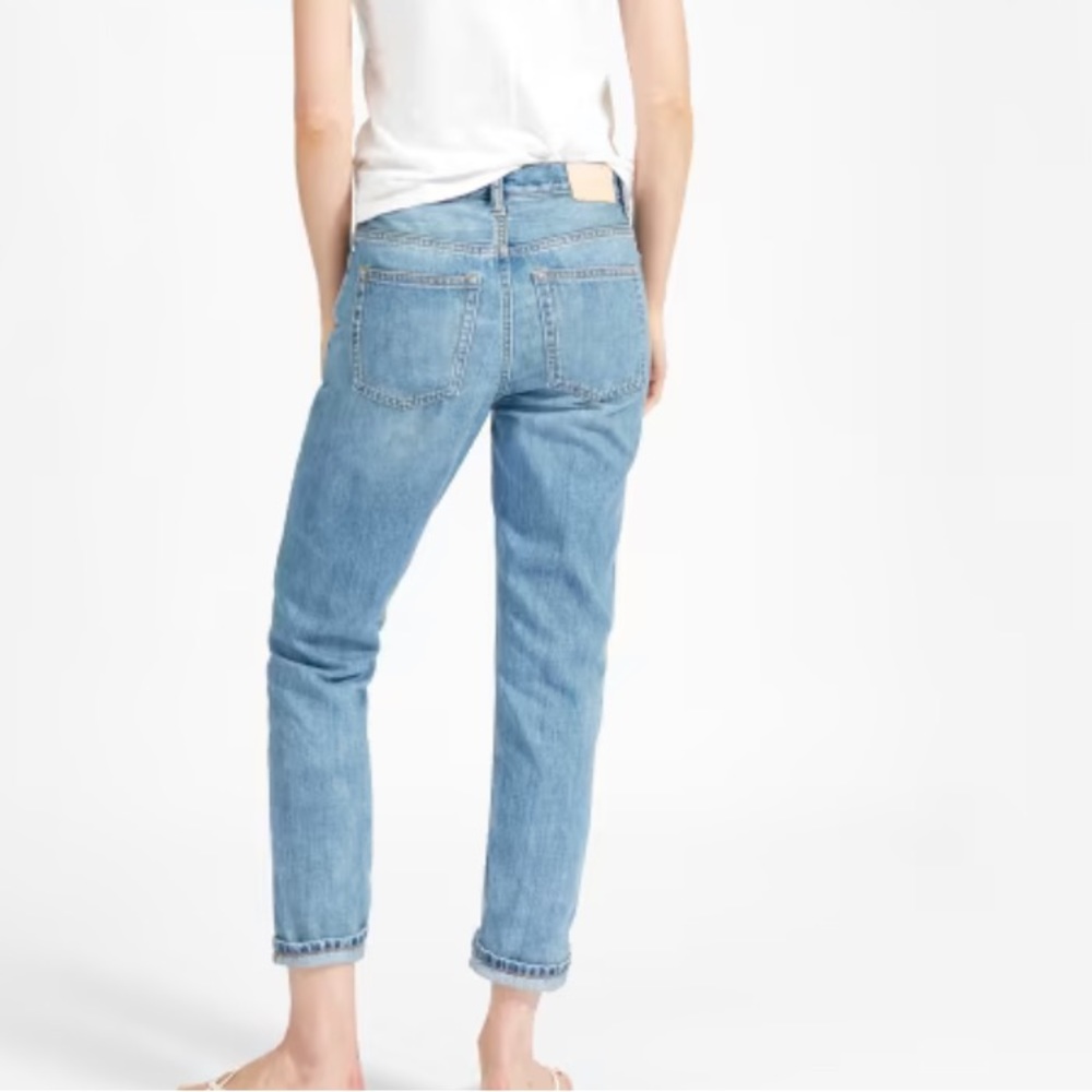 Everlane The Super-Soft Relaxed Straight Leg Jean in Vintage Light Blue NWT - Picture 2 of 6
